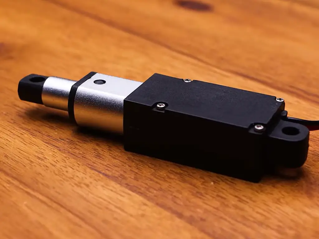 Stepper Motor vs Linear Actuator (3)